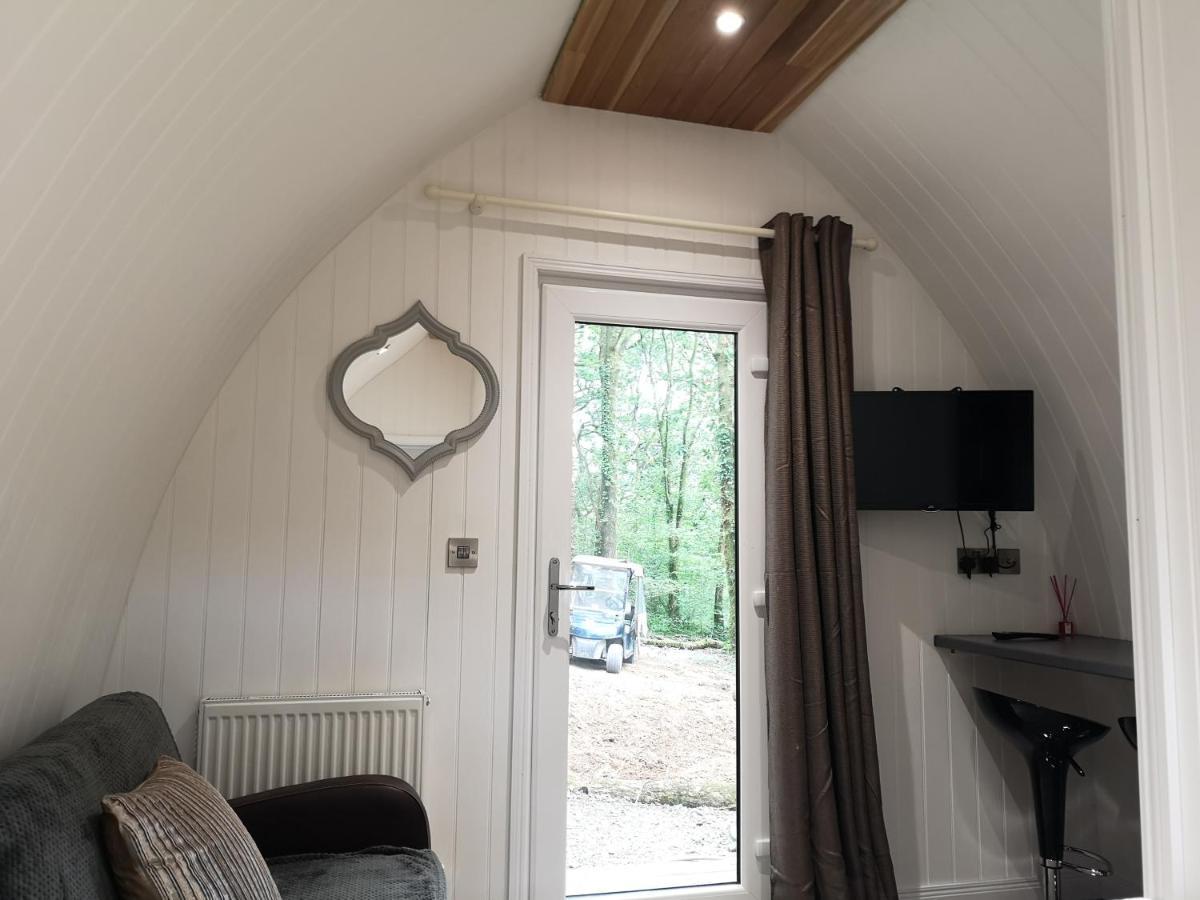 The Pod-Hot Tub-Woodland Lodges-St Clears-Carmarthen Dış mekan fotoğraf